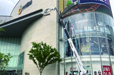上海復地活力城采購Palazzani帕拉沙尼32米蜘蛛車